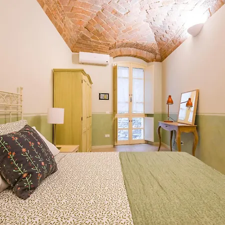Apartment Casa Nadia, Storico Accanto Al Duomo *
